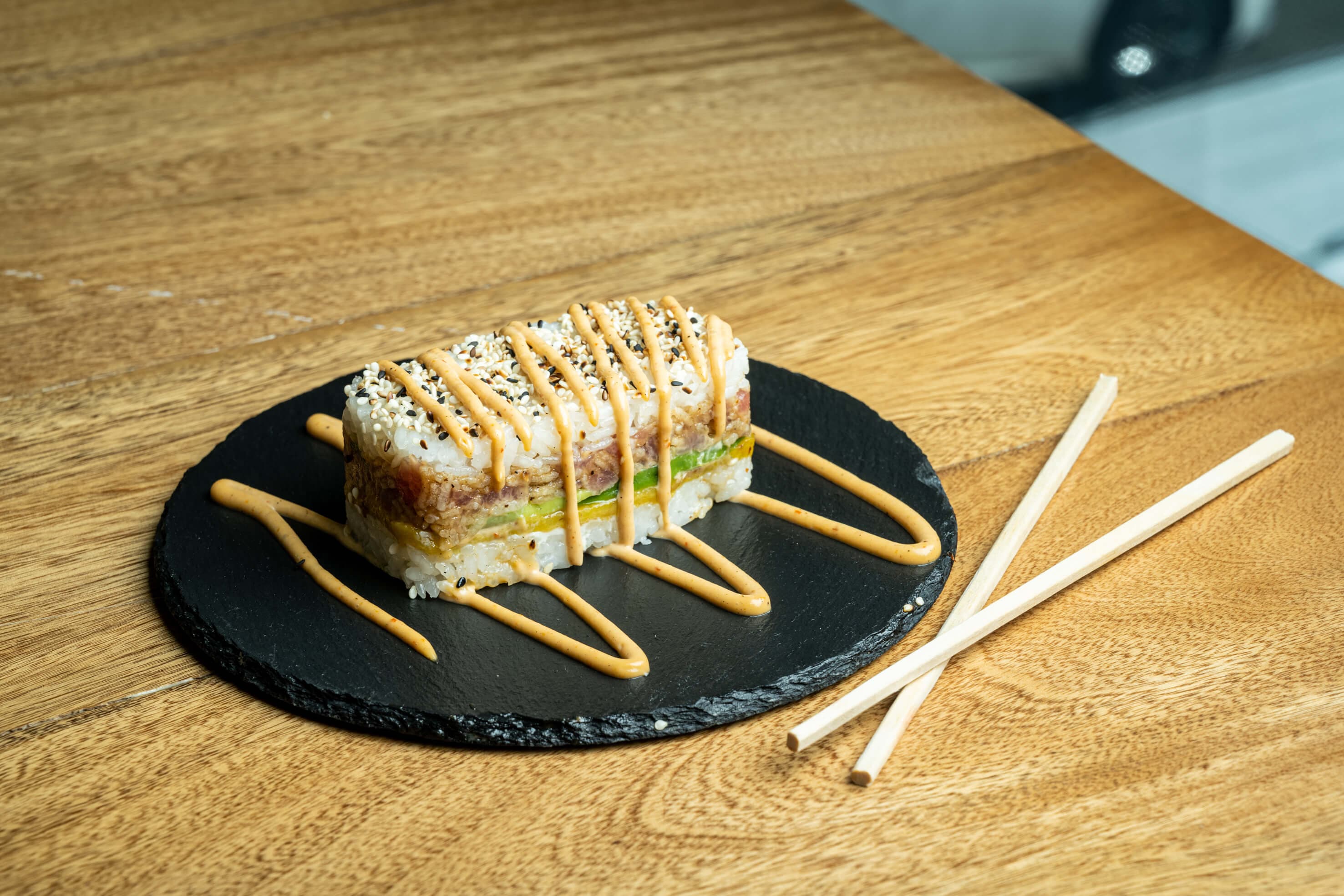 MINI SUSHI CAKE